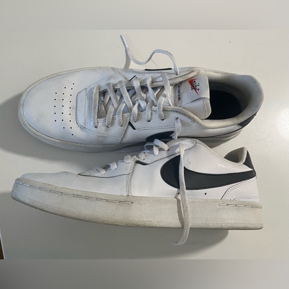 Nike Women’s Court Blanc Sneaker - Picture 3 of 5